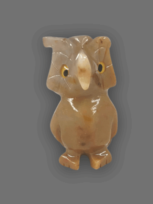 Búho de piedra semipreciosa