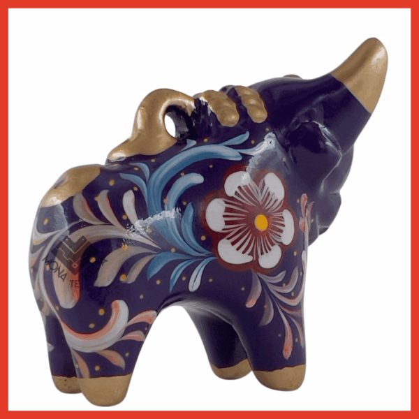 Torito de Pucará "color morado oscuro" (Tamaño 2)