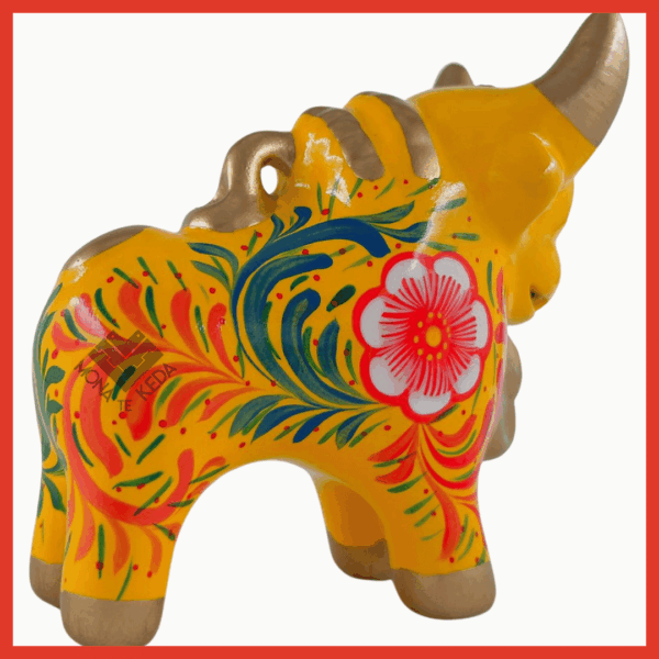 11-2.png TORITO PUCARA AMARILLO - Estilo Andino (Tamaño 3)