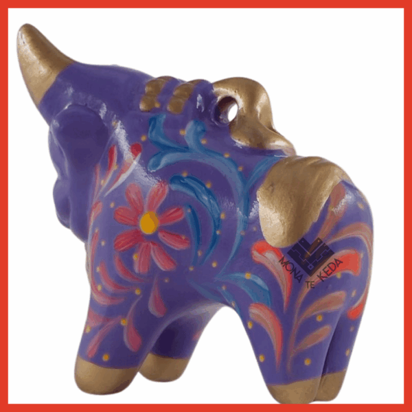 Torito de Pucará "color morado" (Tamaño 2)