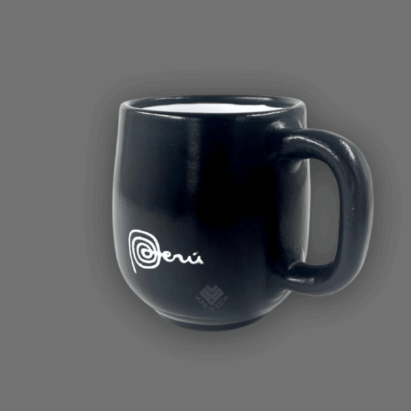 taza de Perú color negro