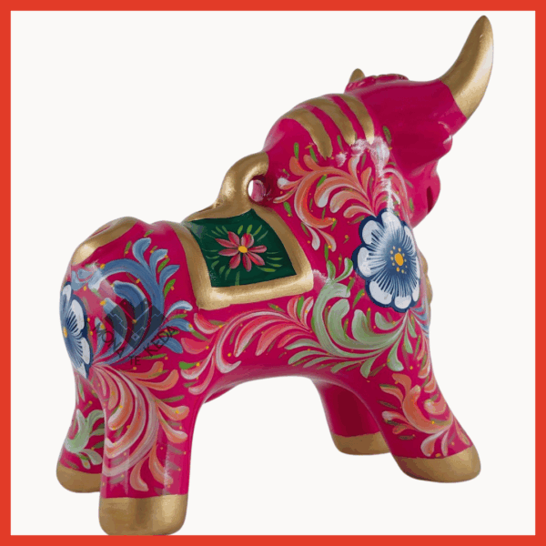 Torito de Pucará "color rosado oscuro" (Tamaño 4)