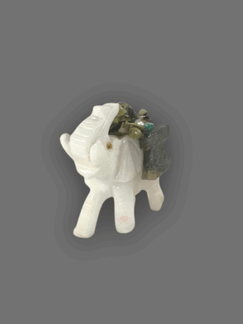 Elefante de piedra semipreciosa