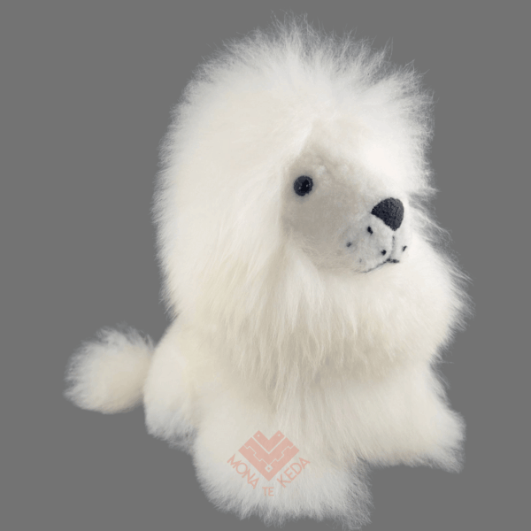 León de fibra de alpaca Majestuosidad y suavidad