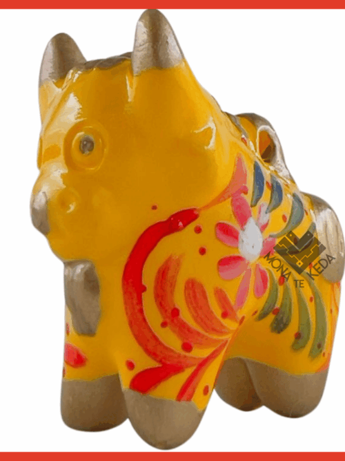 Torito de Pucará "color amarillo" (Tamaño 1)