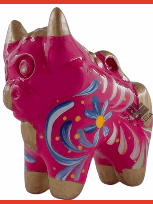 Torito de Pucará color rosado  (Tamaño 1)