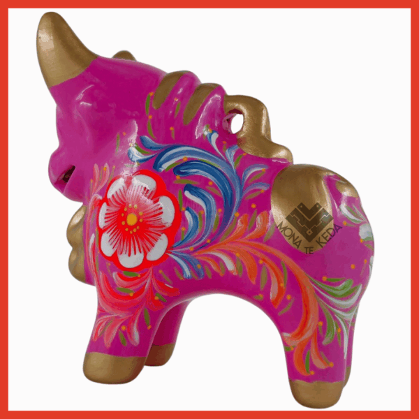 27-1.png Torito de Pucará "Rosa de los Andes" (Tamaño 3 )