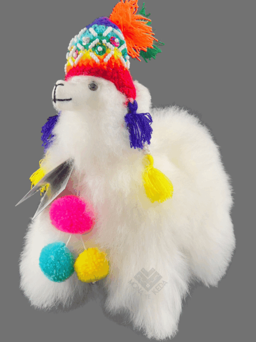 Llama Andina de Alpaca con chullo Tejido y Pompones Multicolores (Tamaño 2)