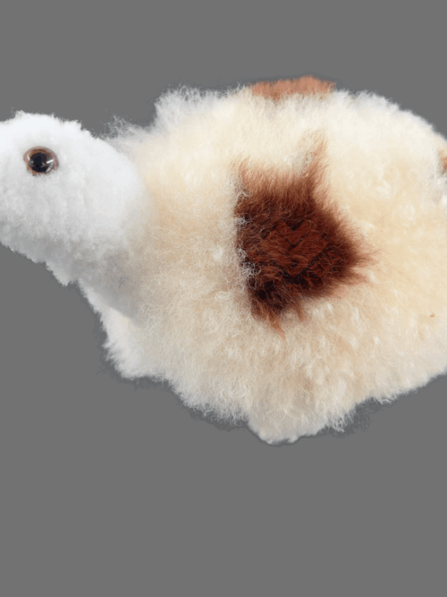 Tortuga de fibra de alpaca Suavidad y encanto natural