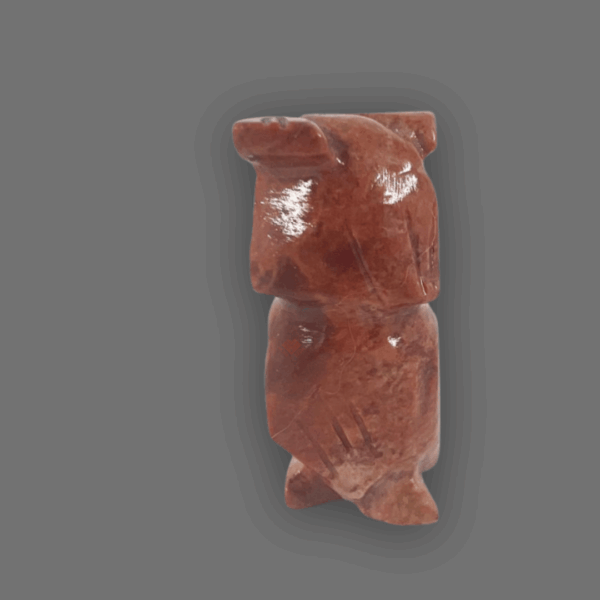 Búho de piedra semipreciosa