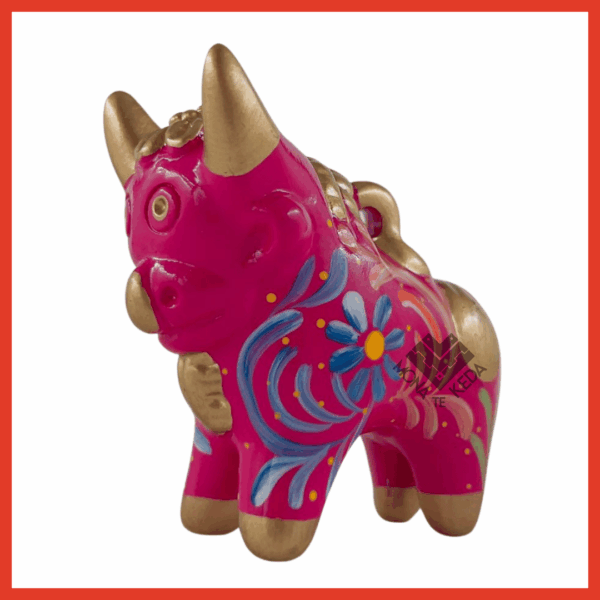 TORITO PUCARA FUCSIA Torito de Pucará "Flor de los Andes" (Tamaño 2)
